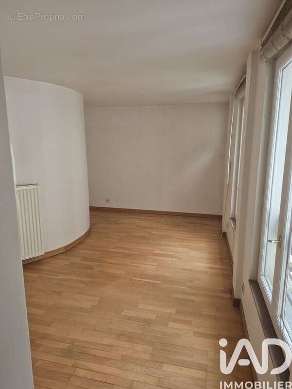Photo 7 - Appartement à PARIS-8E