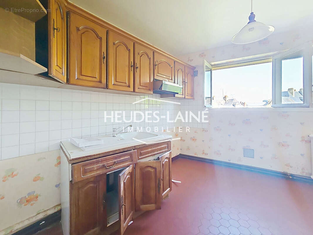 Appartement F4 à rénover - AVRANCHES - photo 6