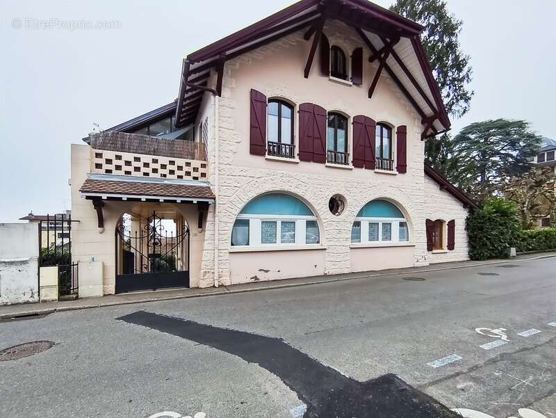 Appartement à EVIAN-LES-BAINS