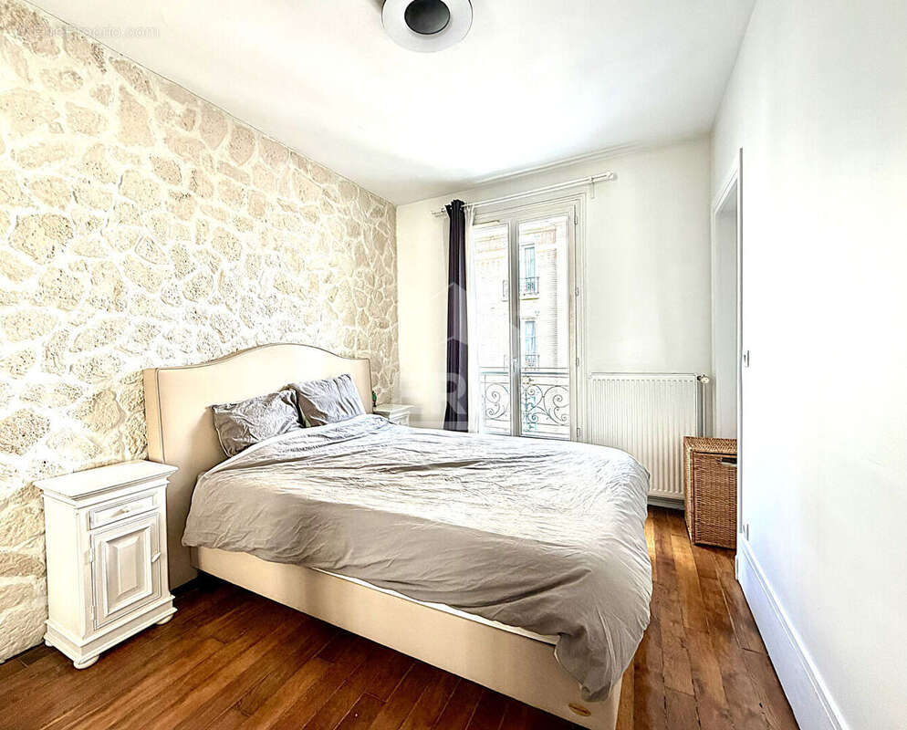 Appartement à LEVALLOIS-PERRET