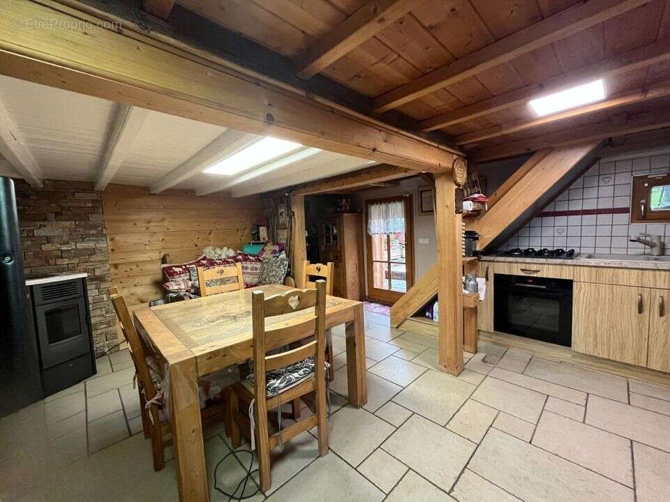 Maison à VIUZ-EN-SALLAZ