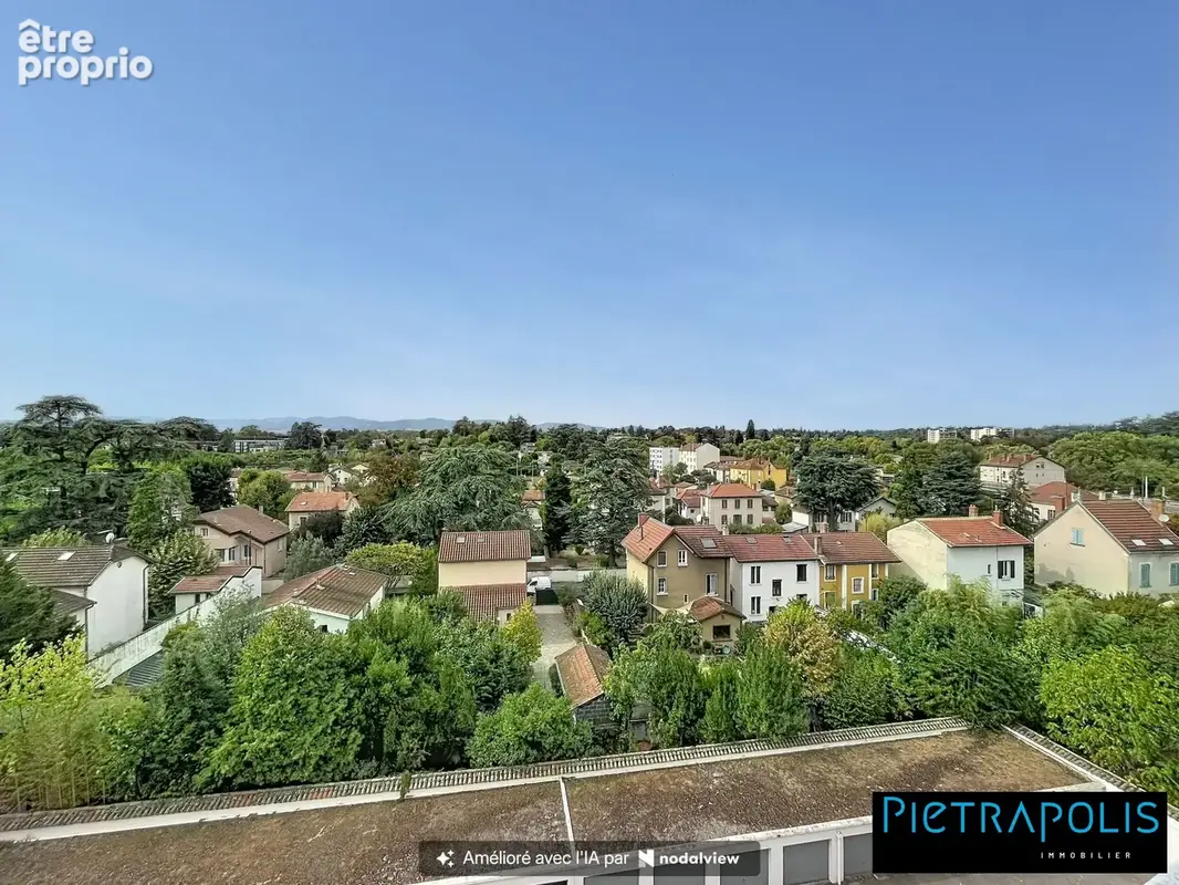 Appartement 4 pièces 106 m² à vendre à Tassin-La-Demi-Lune (69160) - photo 1