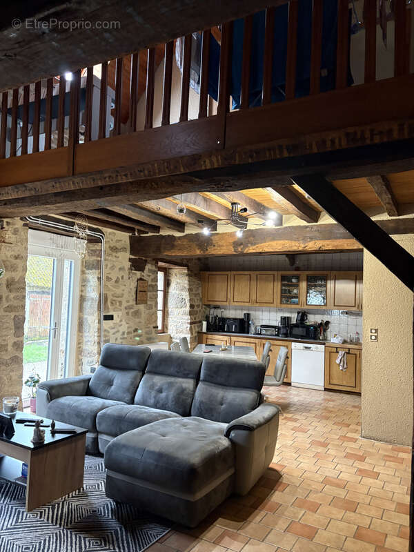 Maison à SAINT-AUBIN-FOSSE-LOUVAIN