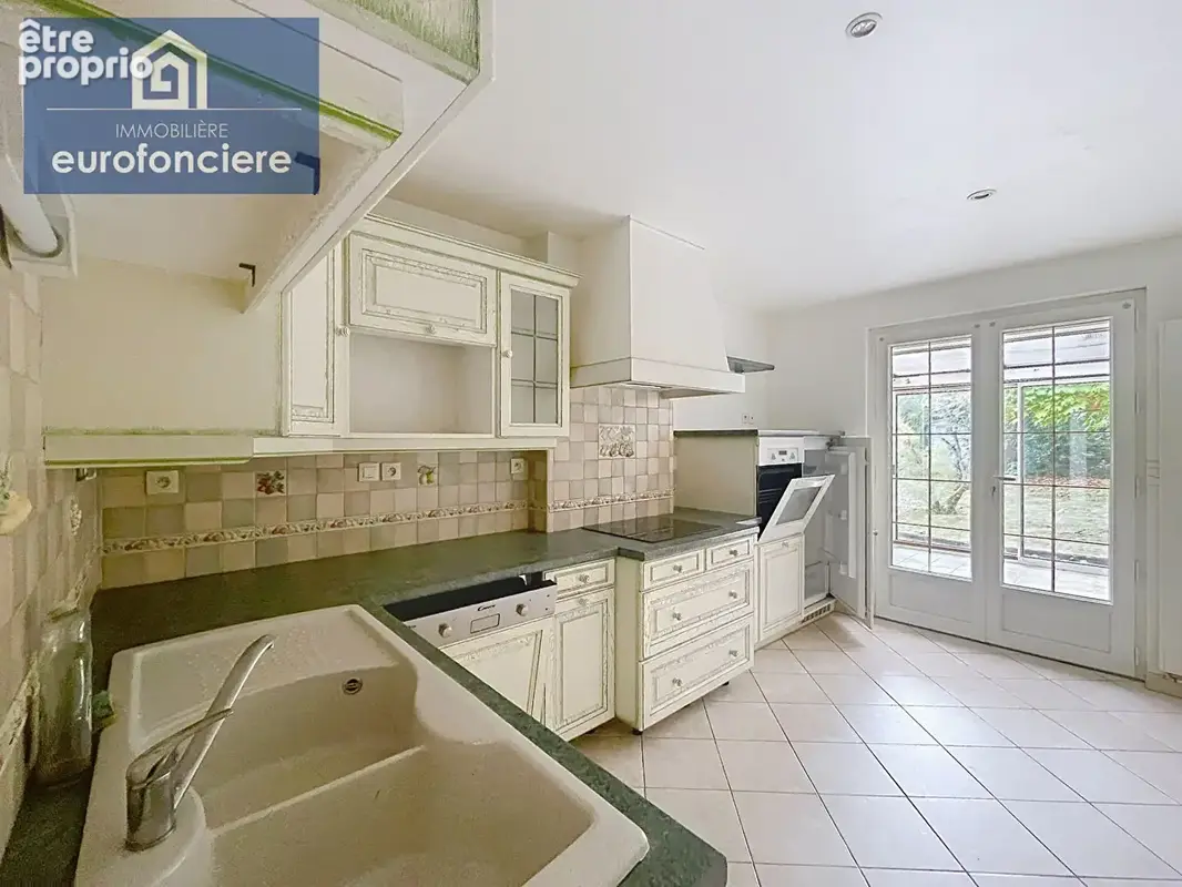 À vendre belle maison avec véranda et jardin arboré à pont-sainte-marie - photo 7