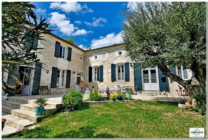 Maison à PONS