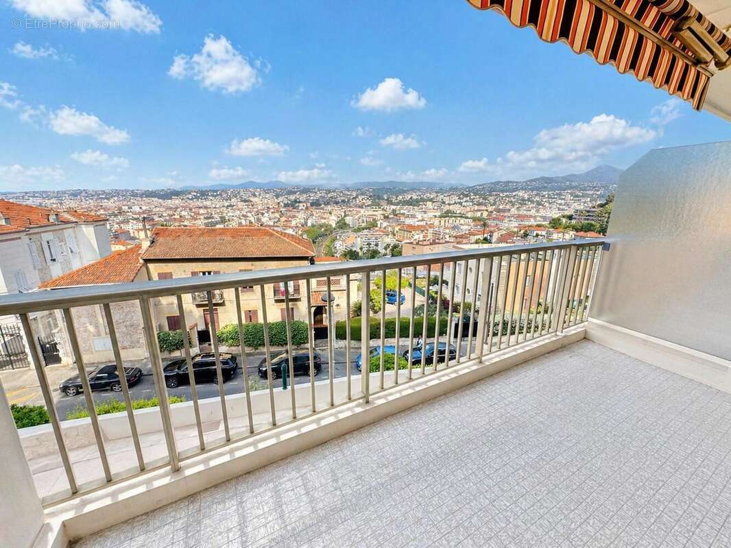   - Appartement à NICE