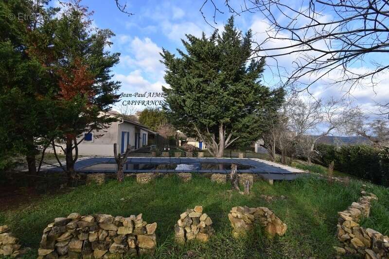 À Vendre – Gard Rhodanien -  SALAZAC Maison de Charme d'environ 200 m2 avec Piscine sur un terrain de 2079 m2 - photo 18