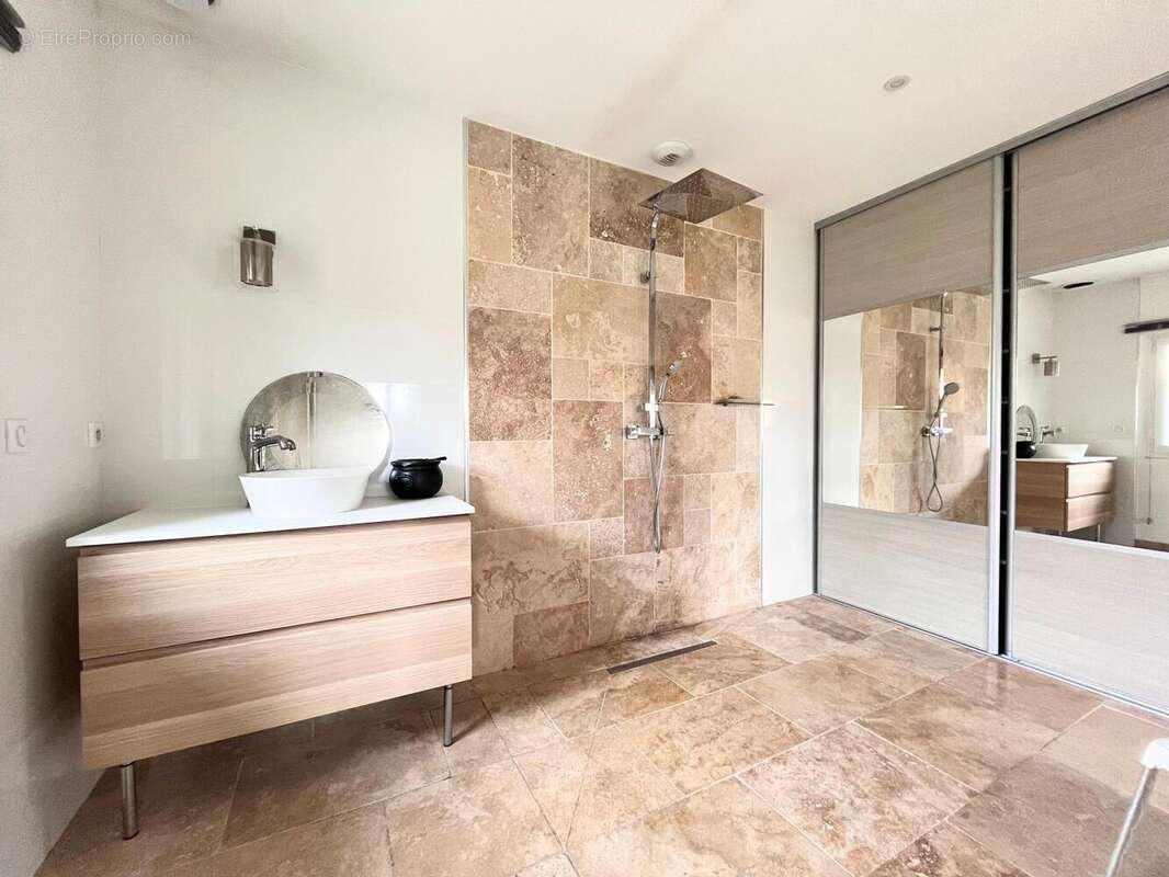 Photo 7 - Maison à AMBARES-ET-LAGRAVE