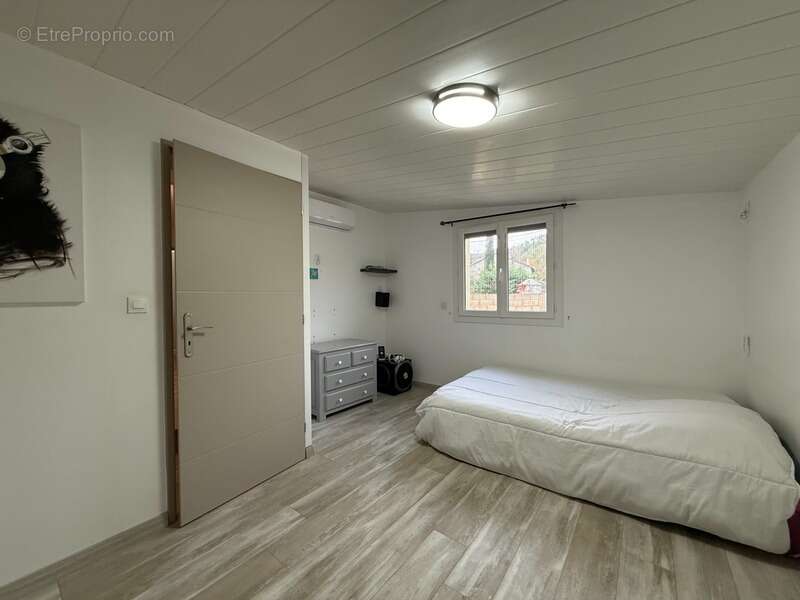 Maison à SAINT-MARTIN-DE-VALGALGUES