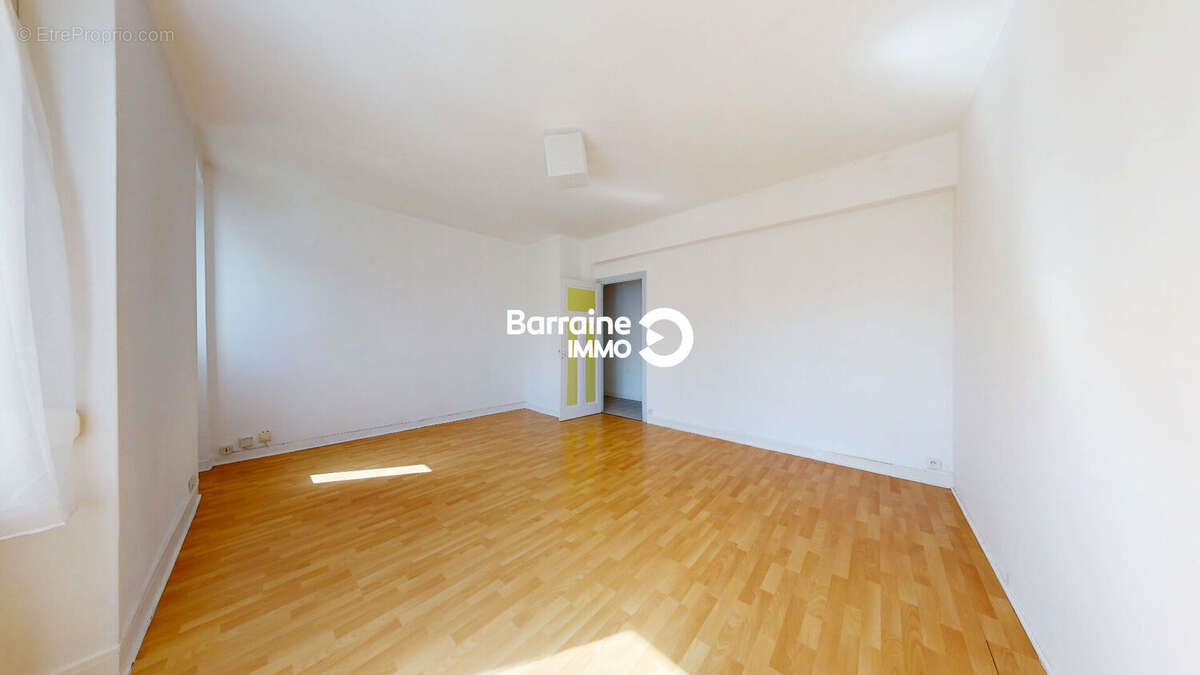 Exclusivite : a vendre brest kerbonne quatre moulins appartement t2 51m2 1 chambre 2e etage - photo 13