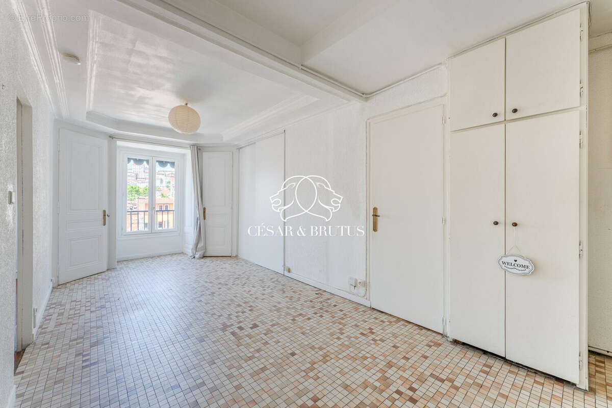 Appartement à LYON-1E