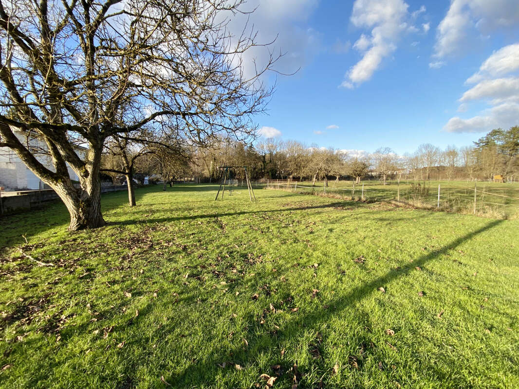 Maison à LEROUVILLE