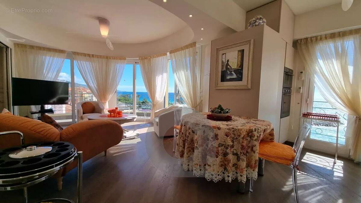 Appartement à MENTON