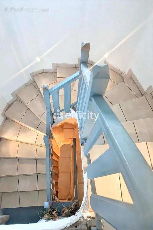 Maison à COLOMBIERS