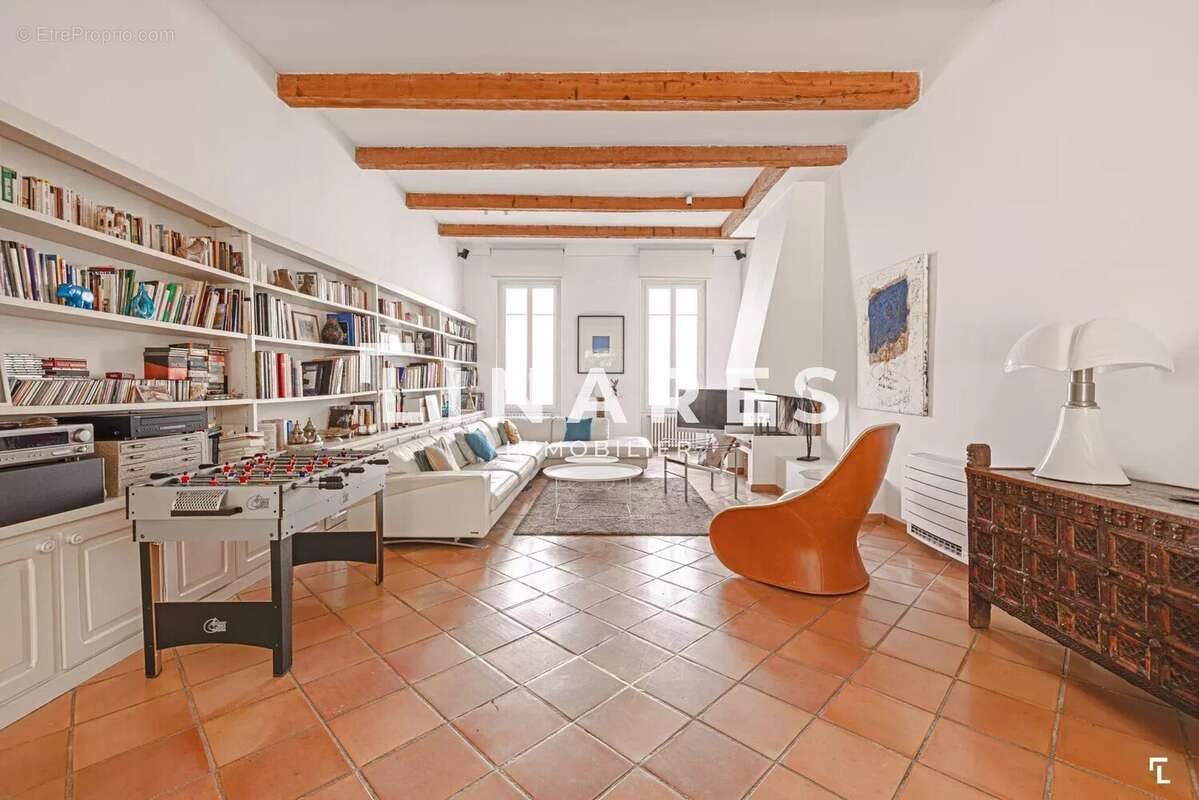 Appartement à MARSEILLE-8E