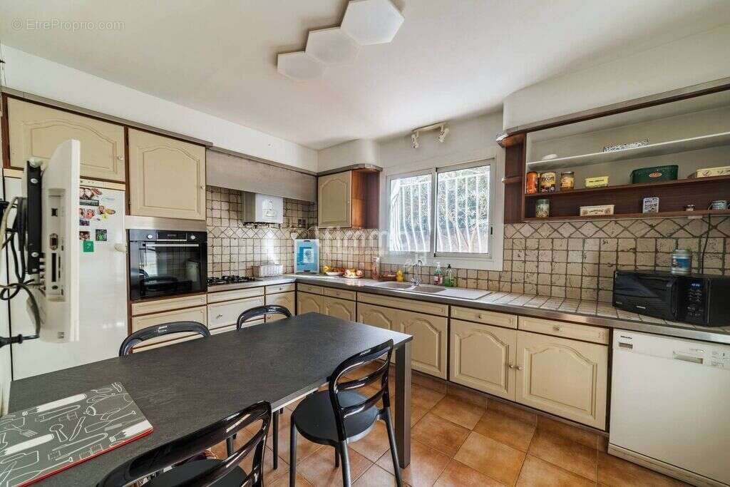 Maison à MARSEILLE-10E