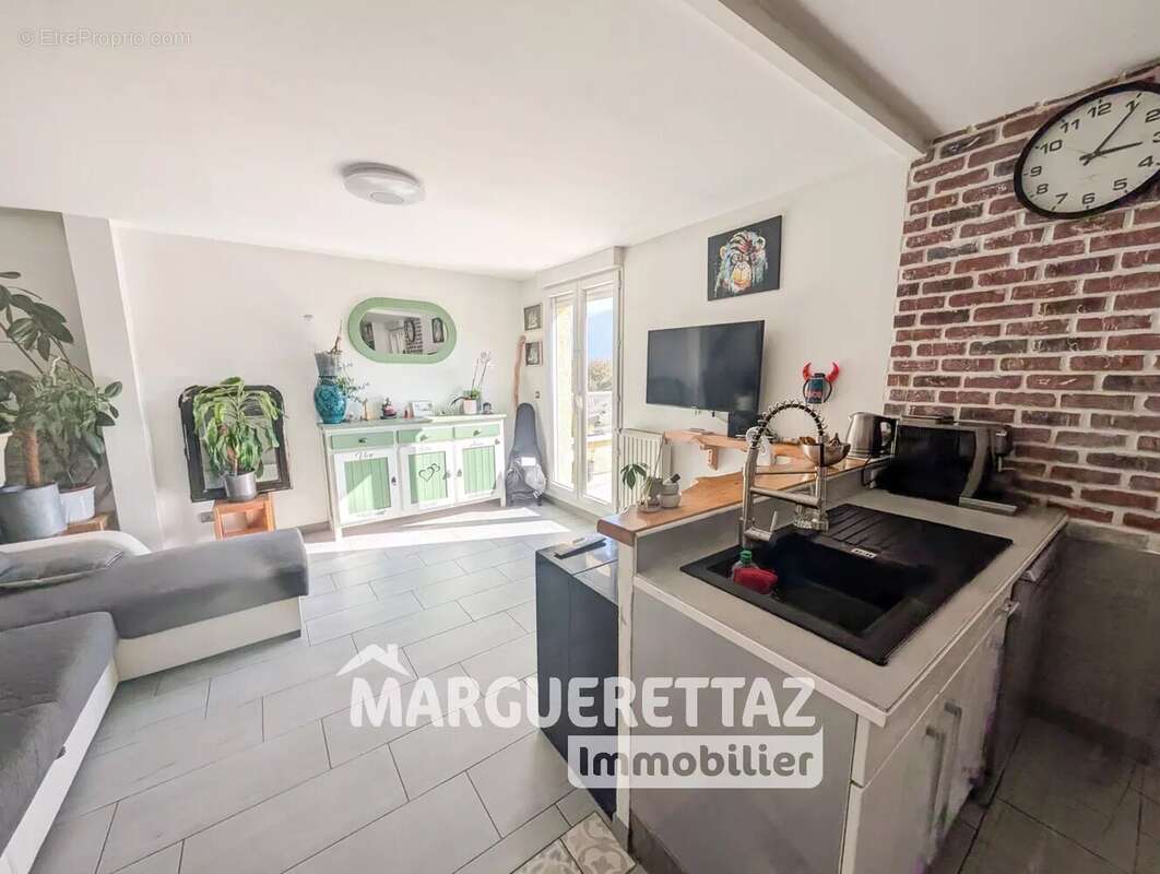Appartement à MARIGNIER