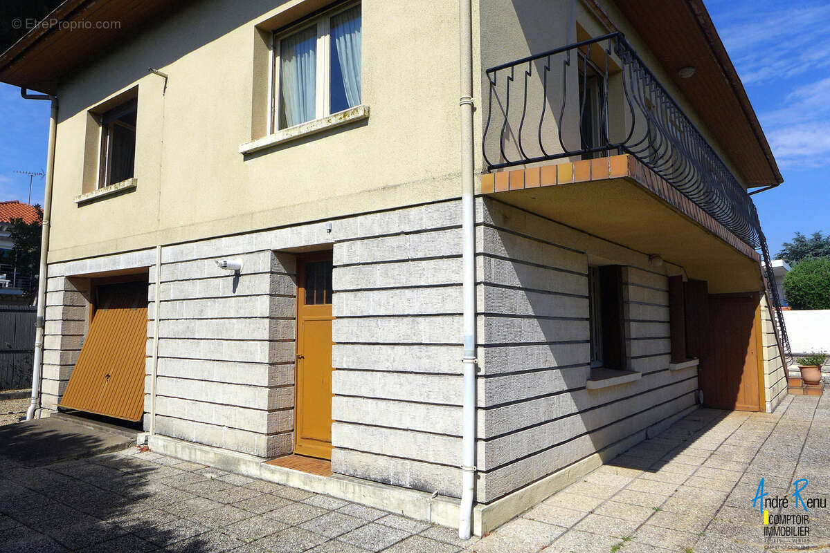 Maison à SAINT-GEORGES-DE-DIDONNE