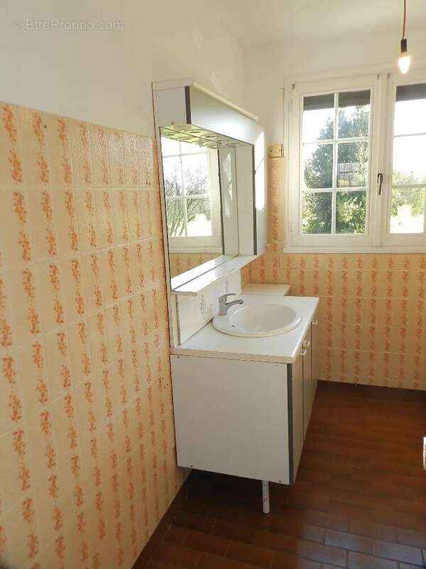 Maison à SAINT-PIERRE-SUR-DIVES