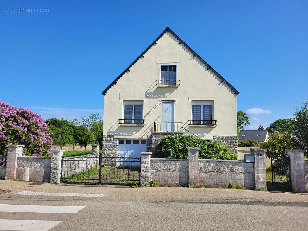 Maison à PLOUEC-DU-TRIEUX