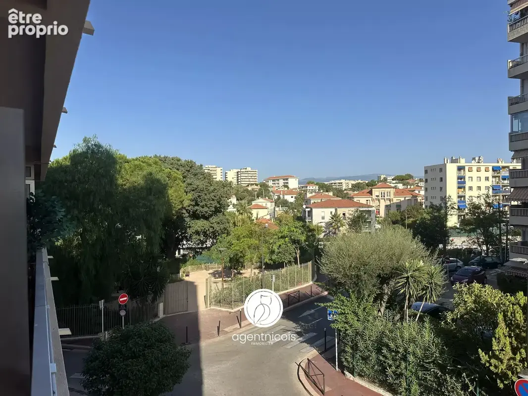 Antibes - juans les pins // centre ville : 3-4 pièces d'angle - très lumineux - 3 balcons - cave et garage fermé - photo 24