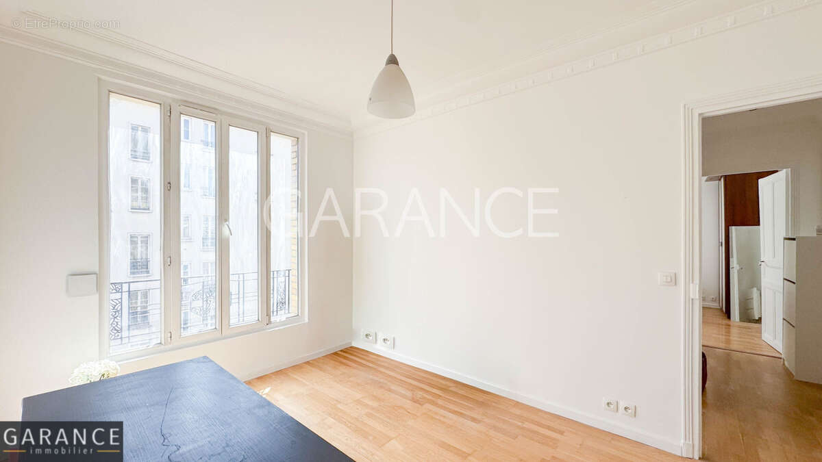 Appartement à MONTROUGE