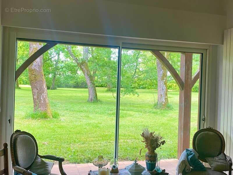 Maison à SAINT-PIERRE-DU-MONT