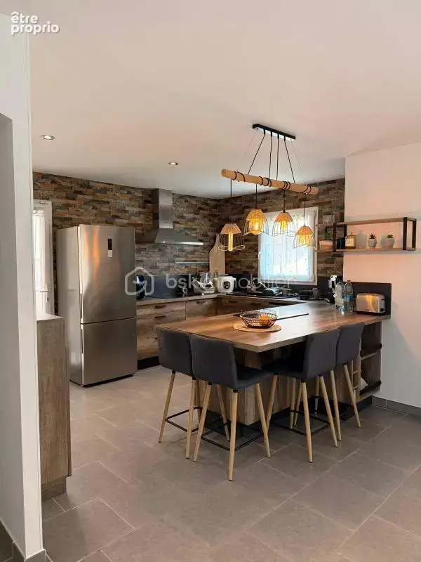 Maison de plain-pied - année 2012 – 150 m² habitables – 4 chambres - photo 5
