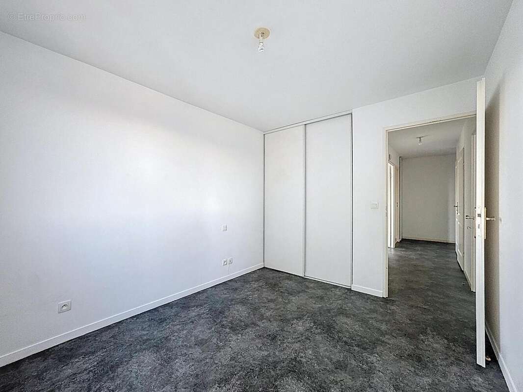   - Appartement à LILLE
