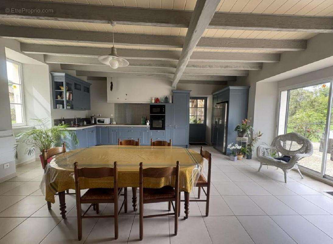 Maison à VILLEFAGNAN