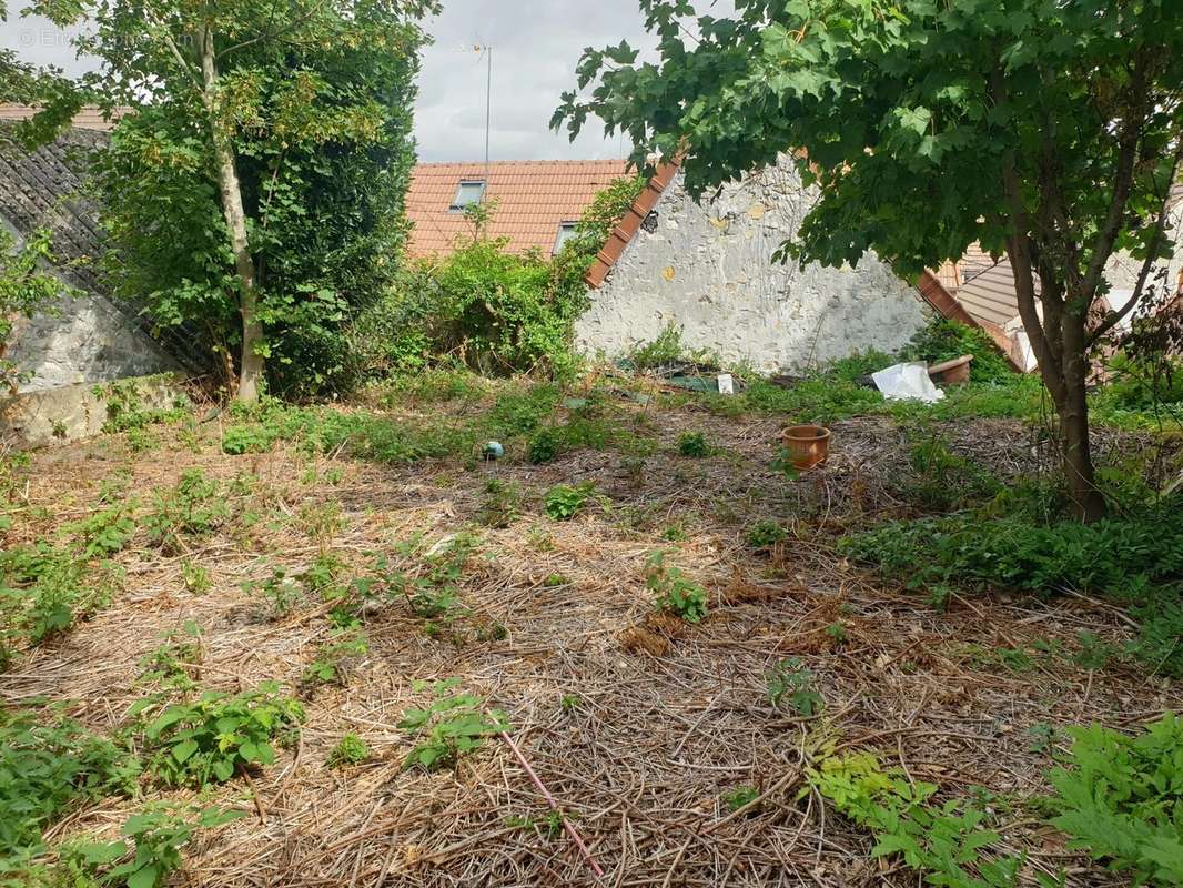 Maison à NANTEUIL-LE-HAUDOUIN