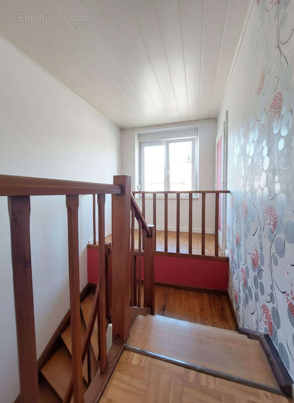 Maison à PONTPIERRE