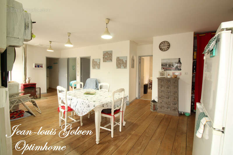 Maison à VERSOLS-ET-LAPEYRE