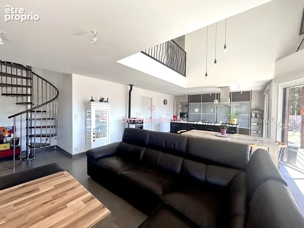 Maison 5 pièces 134 m² à vendre à Les Pineaux (85320) - photo 16