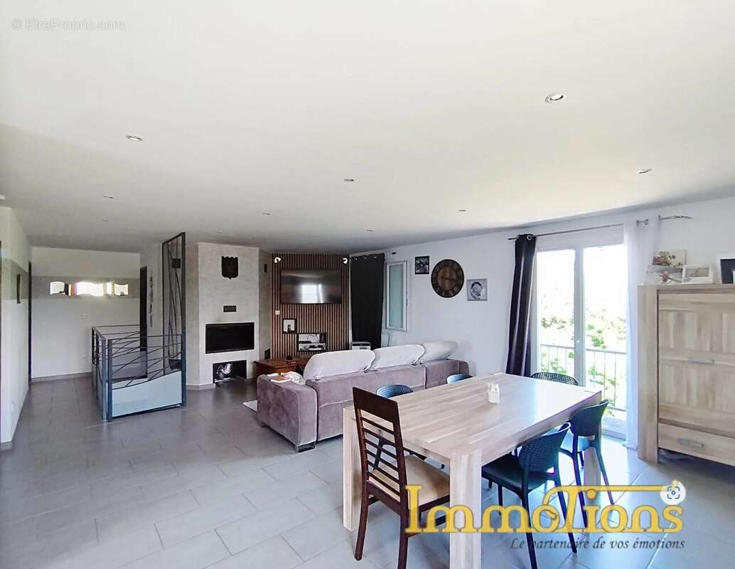 Vue dominante sur 1ha de terrain - photo 14