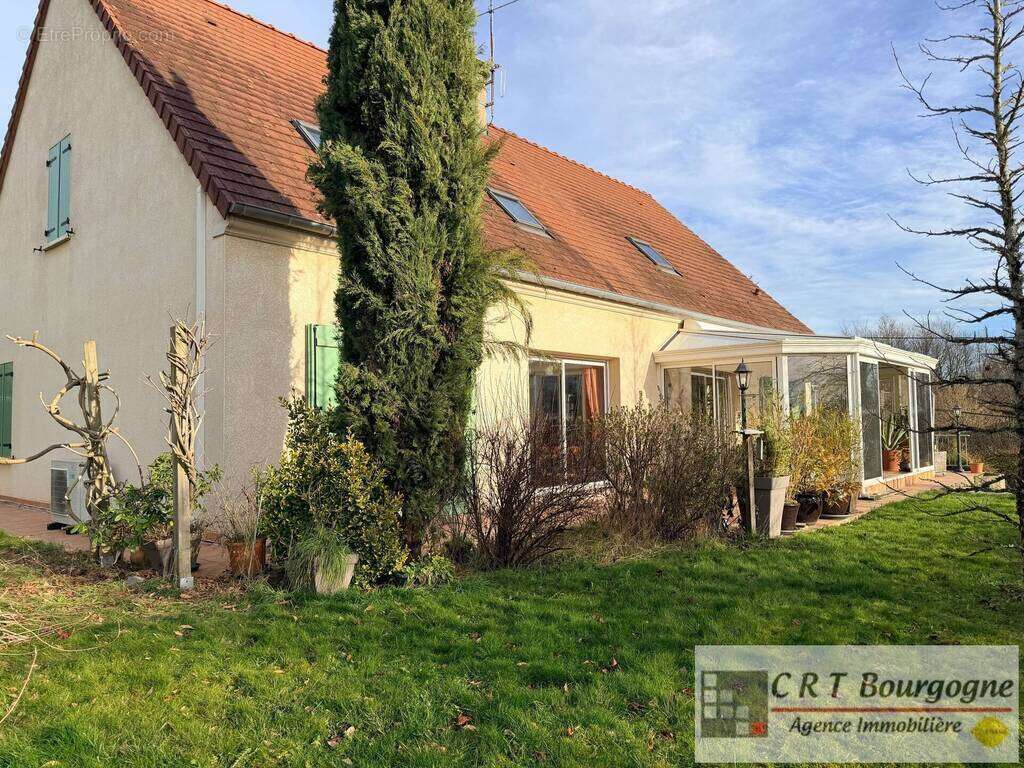 Maison à VILLIERS-SAINT-BENOIT