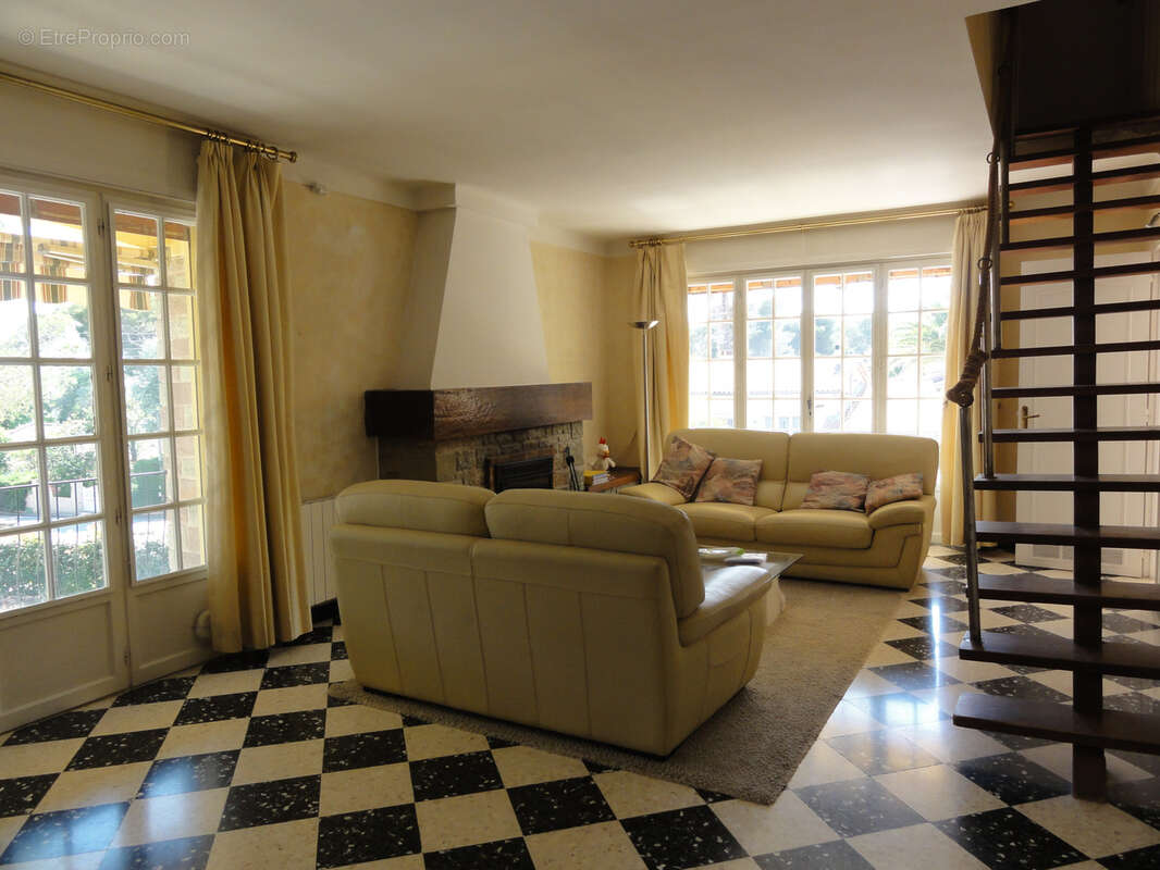 Maison à SAINT-RAPHAEL