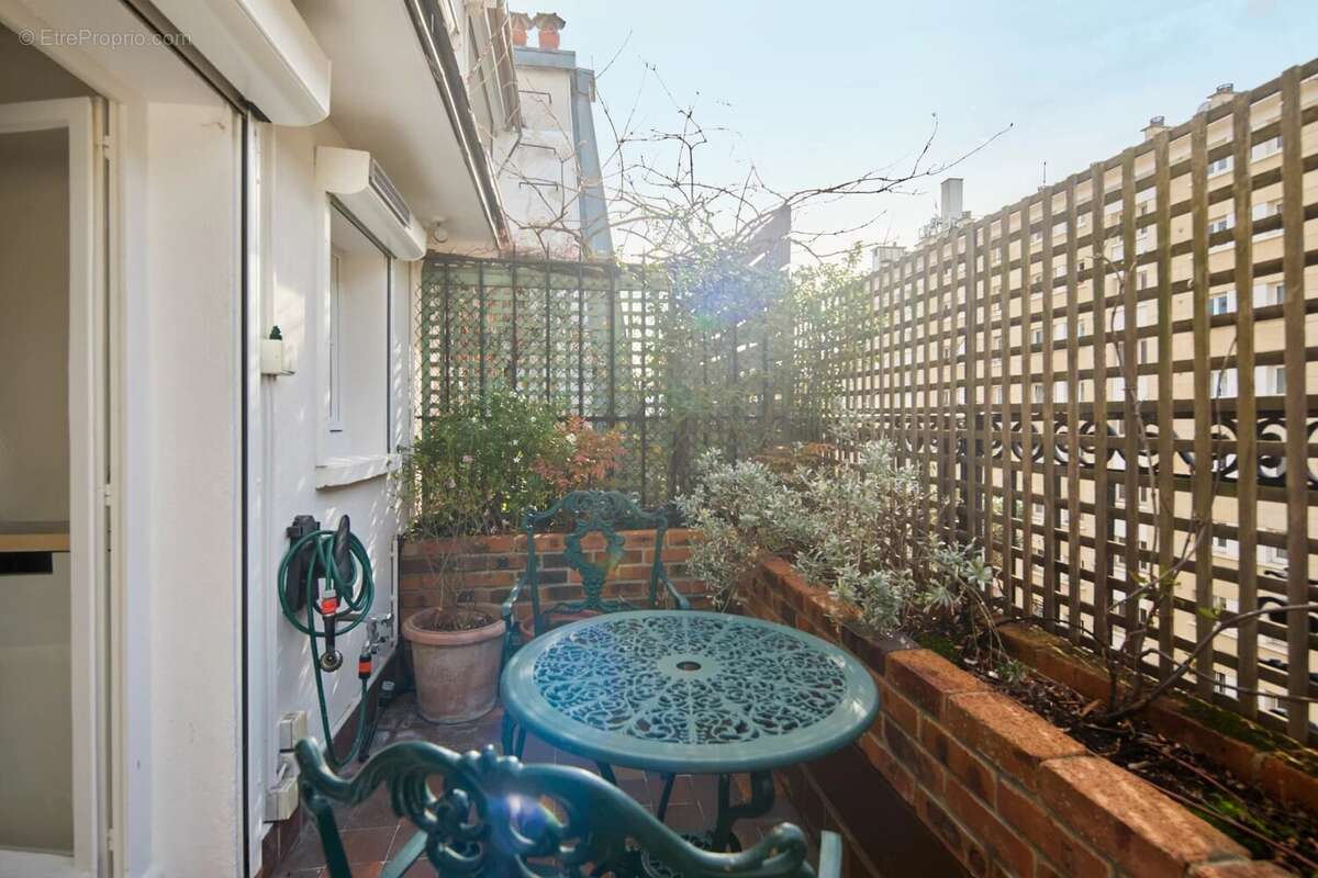 Appartement à PARIS-6E