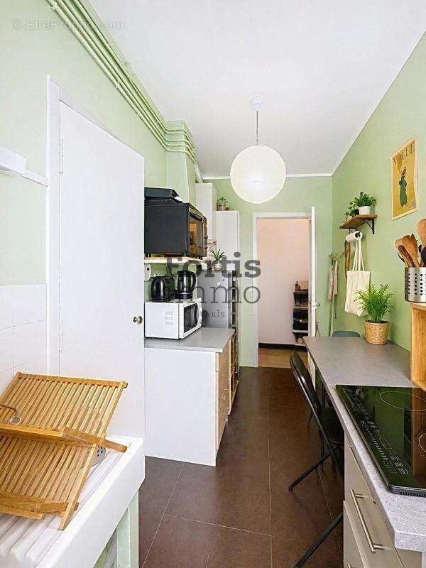 Appartement à PARIS-14E
