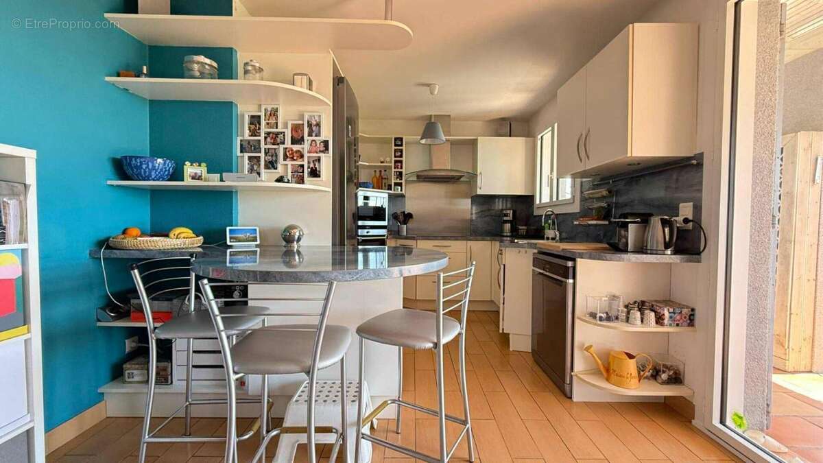 Maison à LACROIX-FALGARDE