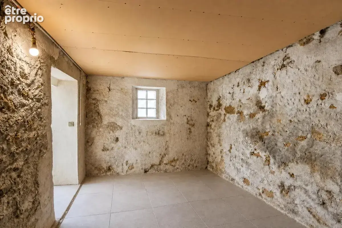 Maison de caractère avec jardin - 104 m2 - Villeneuve-le-Comte - photo 11