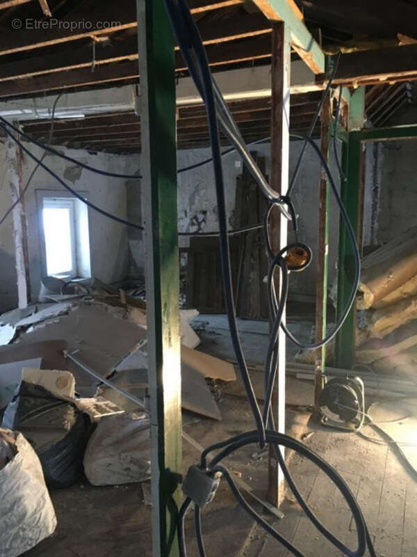 Appartement à SAINT-JUST-MALMONT