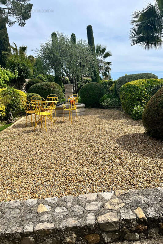 Maison à MOUGINS