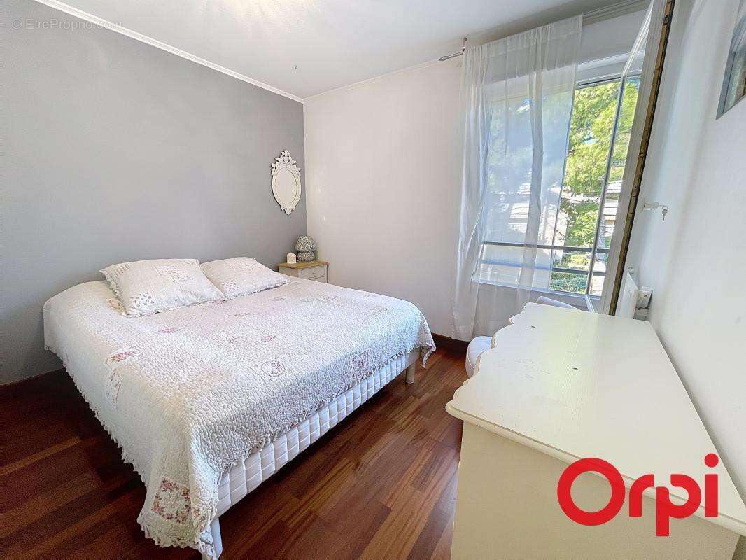 Appartement à MARSEILLE-11E