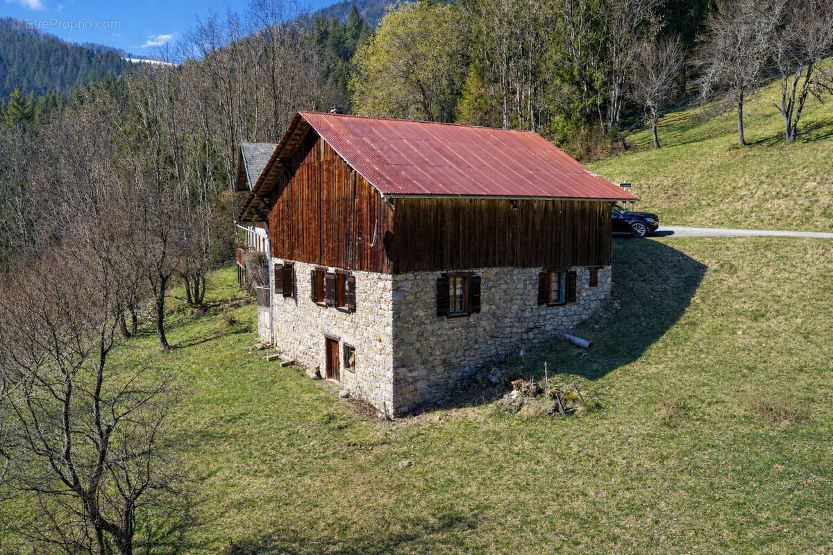 Maison à SEYTROUX