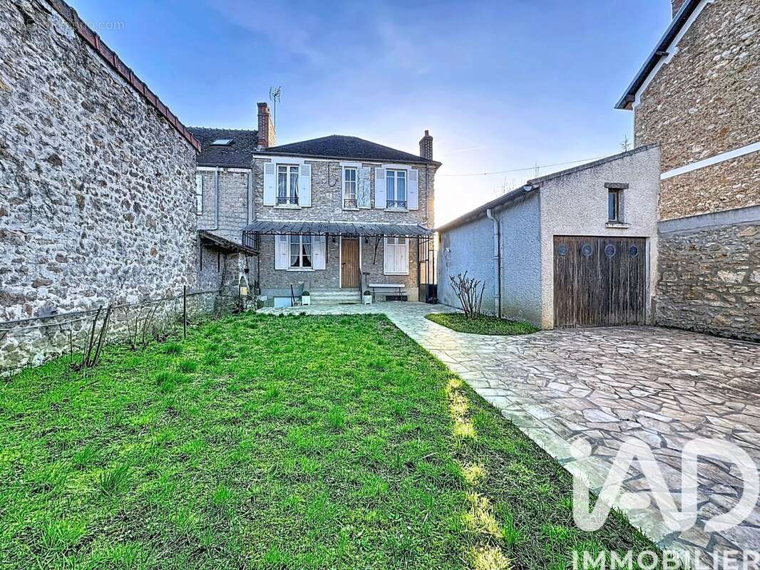 Photo 2 - Maison à LARDY