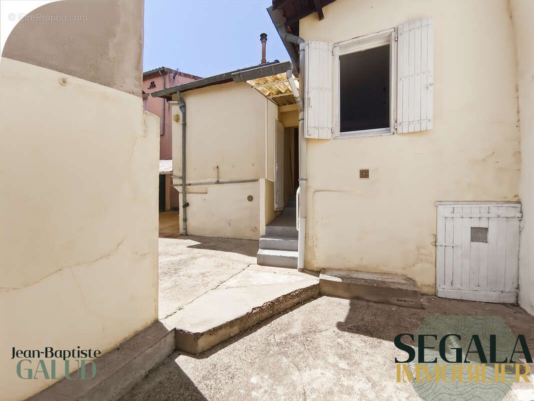 CARMAUX - Maison dans le centre ville - photo 9