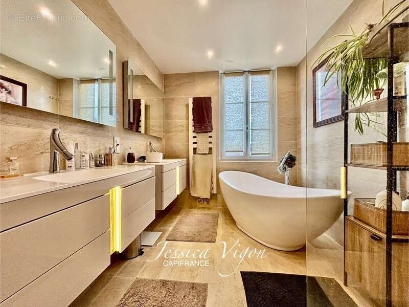 Maison à MONTIVILLIERS