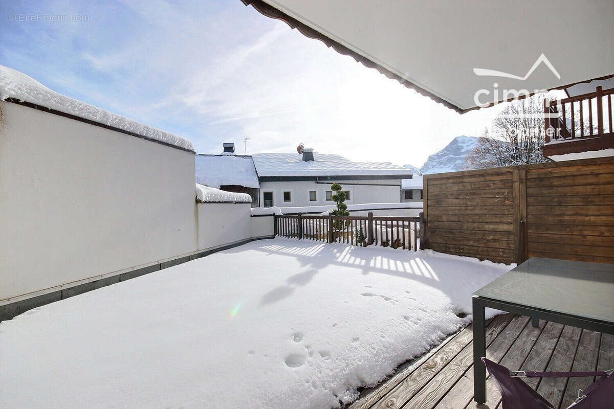 Appartement à ARACHES-LA-FRASSE