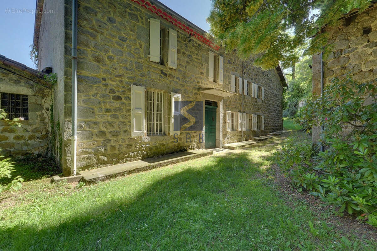 Maison à MARCOLS-LES-EAUX